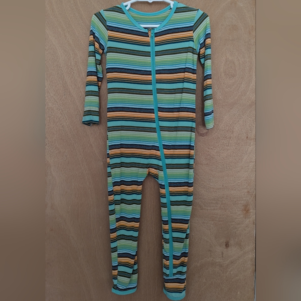 KicKee Pants 2T pj's